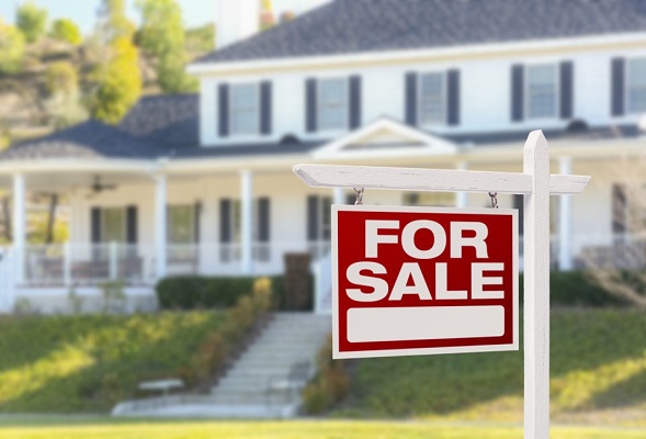 home-for-sale-stock-image