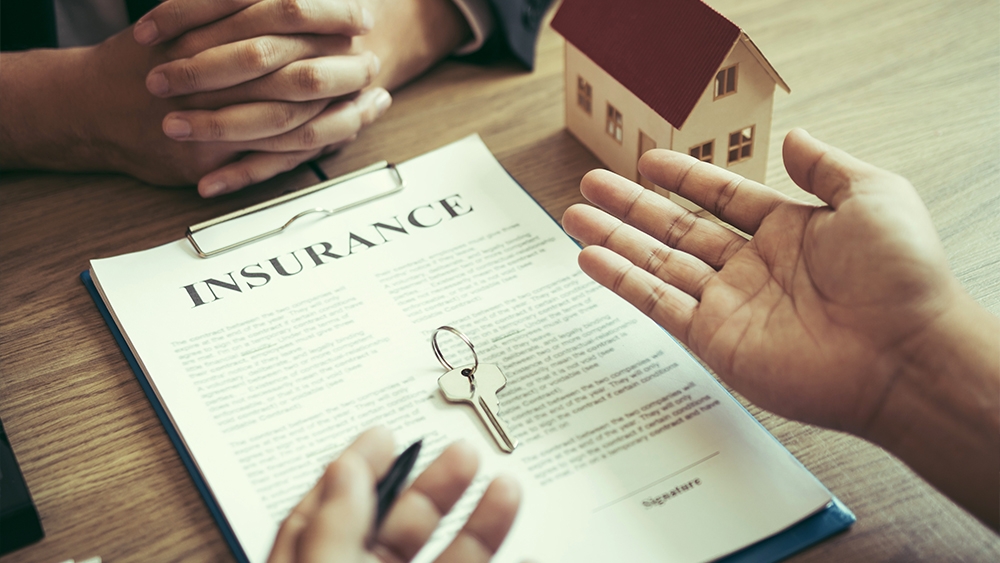 Calculating cost of insurance for home