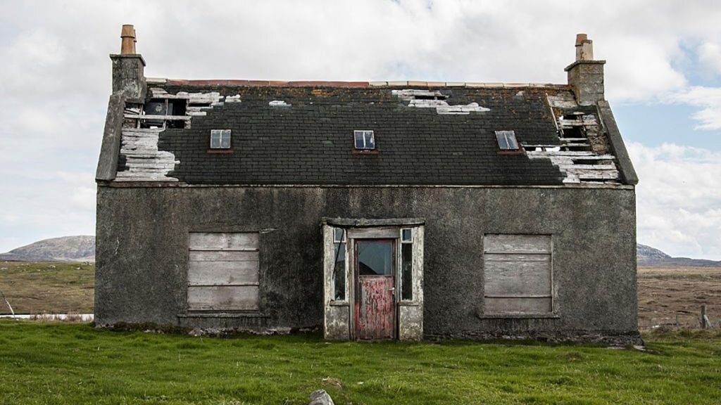 Old abandoned house in the countryside